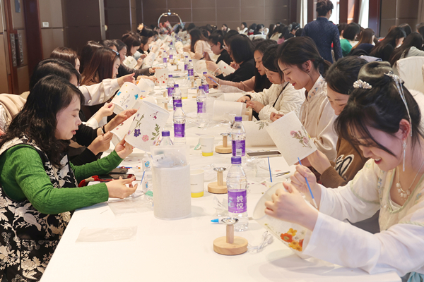 弘揚(yáng)傳統(tǒng)美德 講好家風(fēng)故事—— 公司成功舉辦慶?！叭恕眹?guó)際勞動(dòng)?jì)D女節(jié)主題活動(dòng)